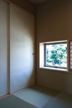  Japanese room with screens opened. 